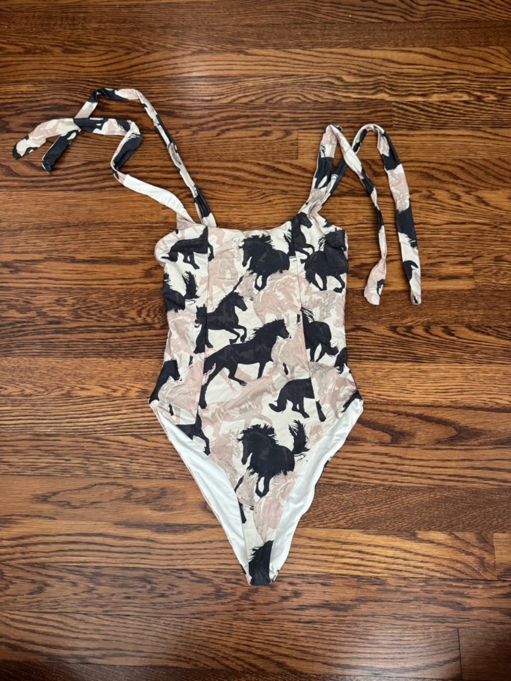 Beach Riot Black & Beige Horse-Print Tie-Strap One-Piece Small